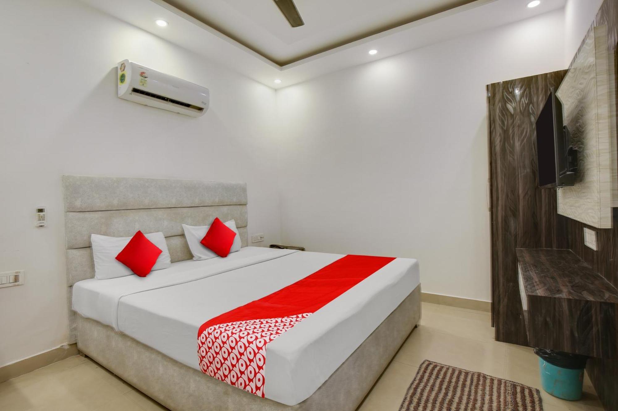 Hotel O Av Continental Zirakpur Exterior photo
